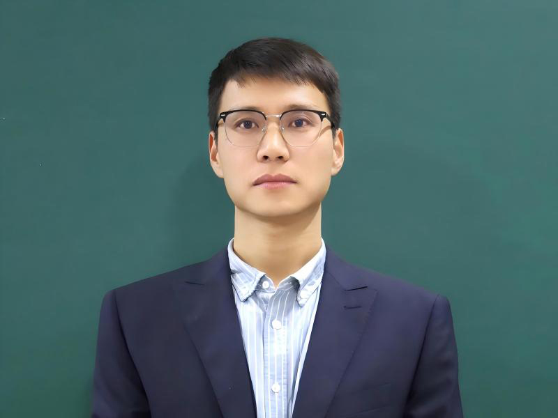 十佳班主任  崔猛