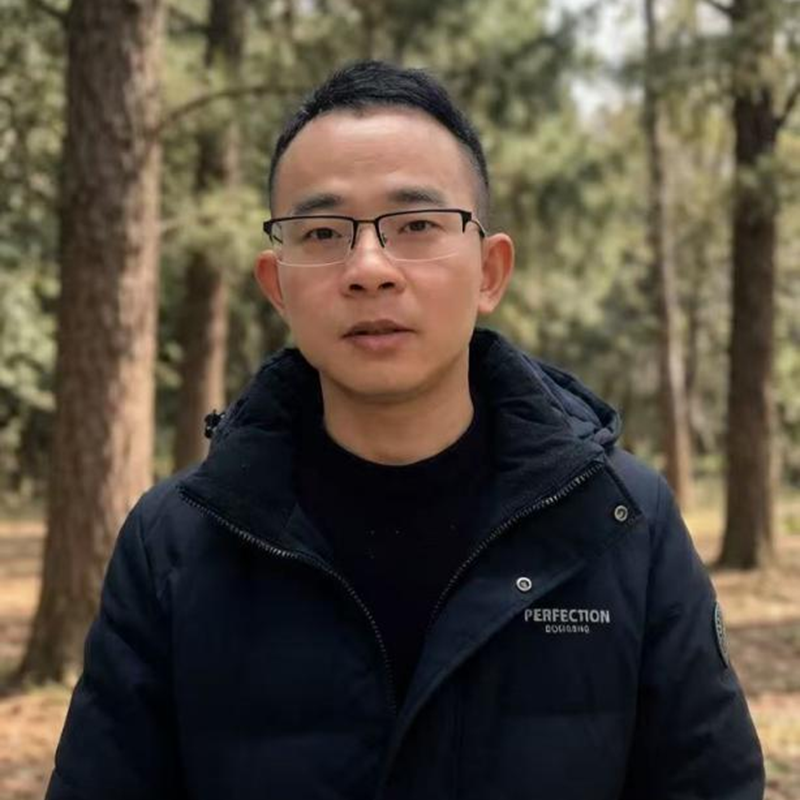 十佳班主任  张俞