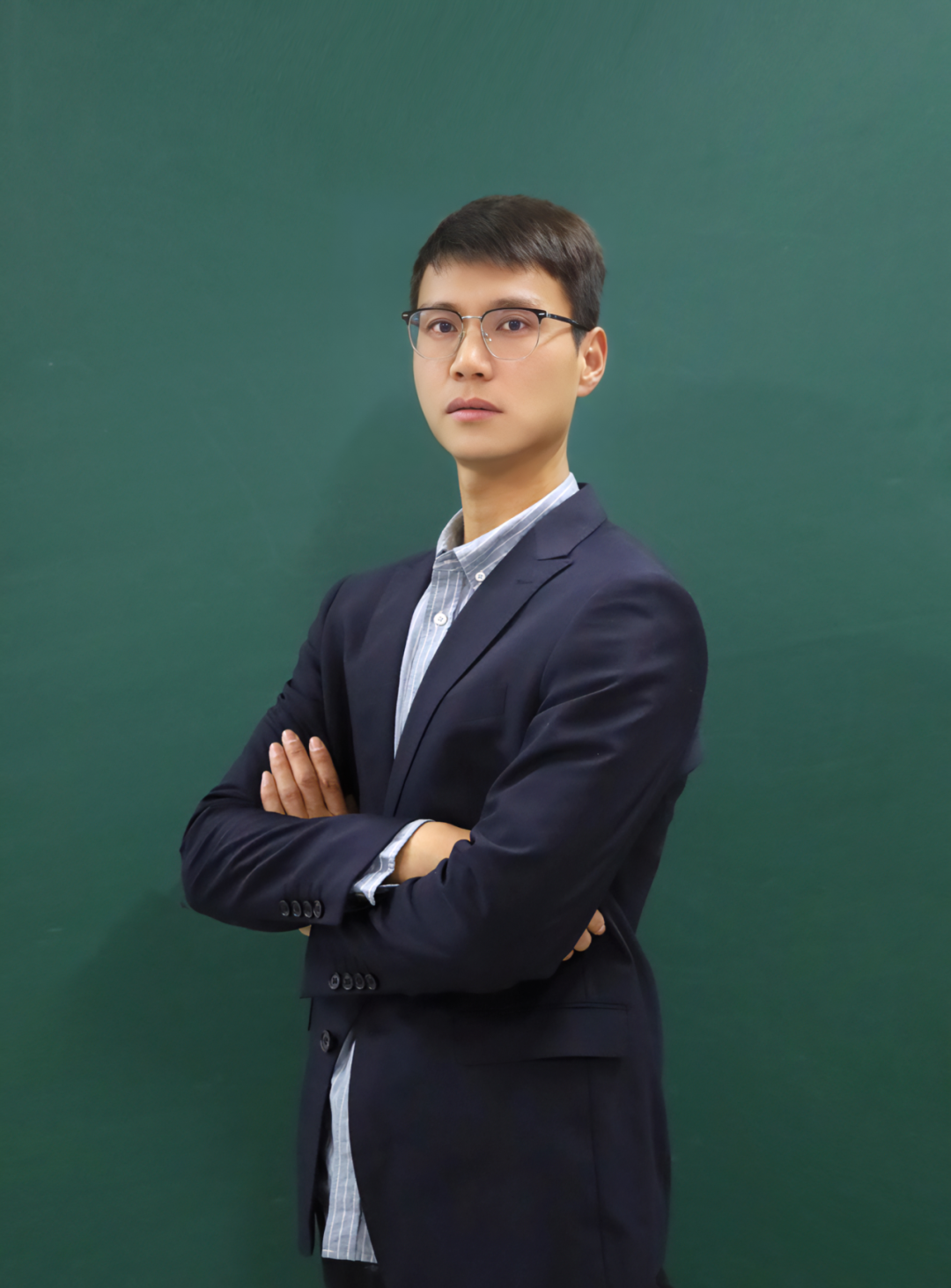 诗华故事||以集体为荣，以奋斗为笔——崔猛的育人故事