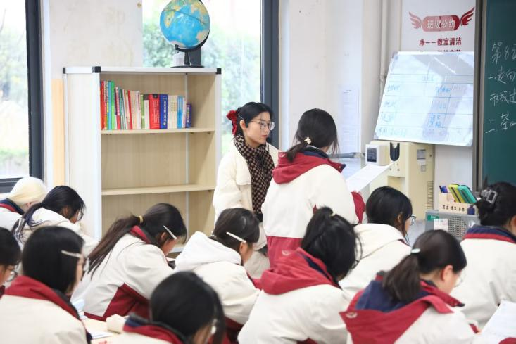 诗华故事||道阻且长，行则将至——张冬祎的育人故事