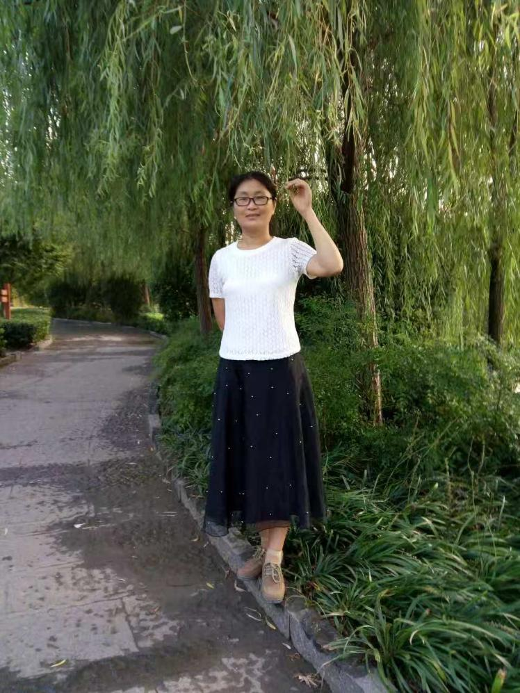 自华诗语 ||岁月如歌 讲台如一——刘辉的育人故事